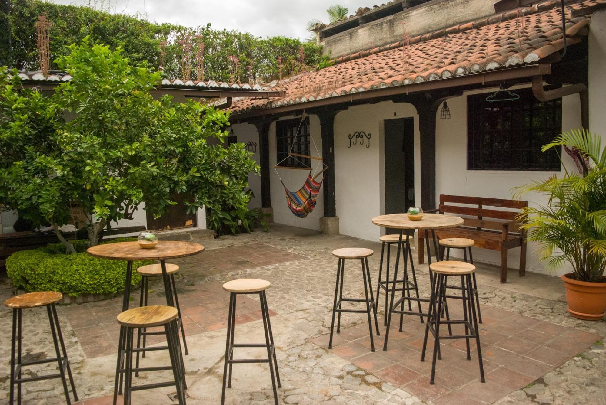Tzunun Hostel Antigua Dış mekan fotoğraf
